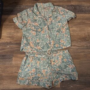 Floral Print Pajama Set size large